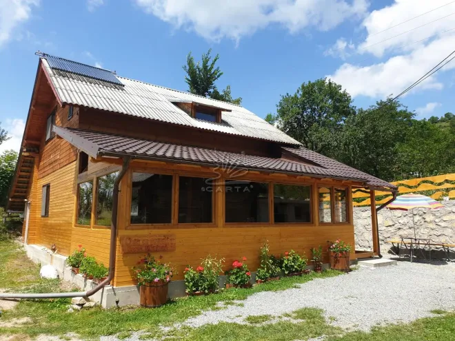 Casa CU POVESTI ROSIA MONTANA